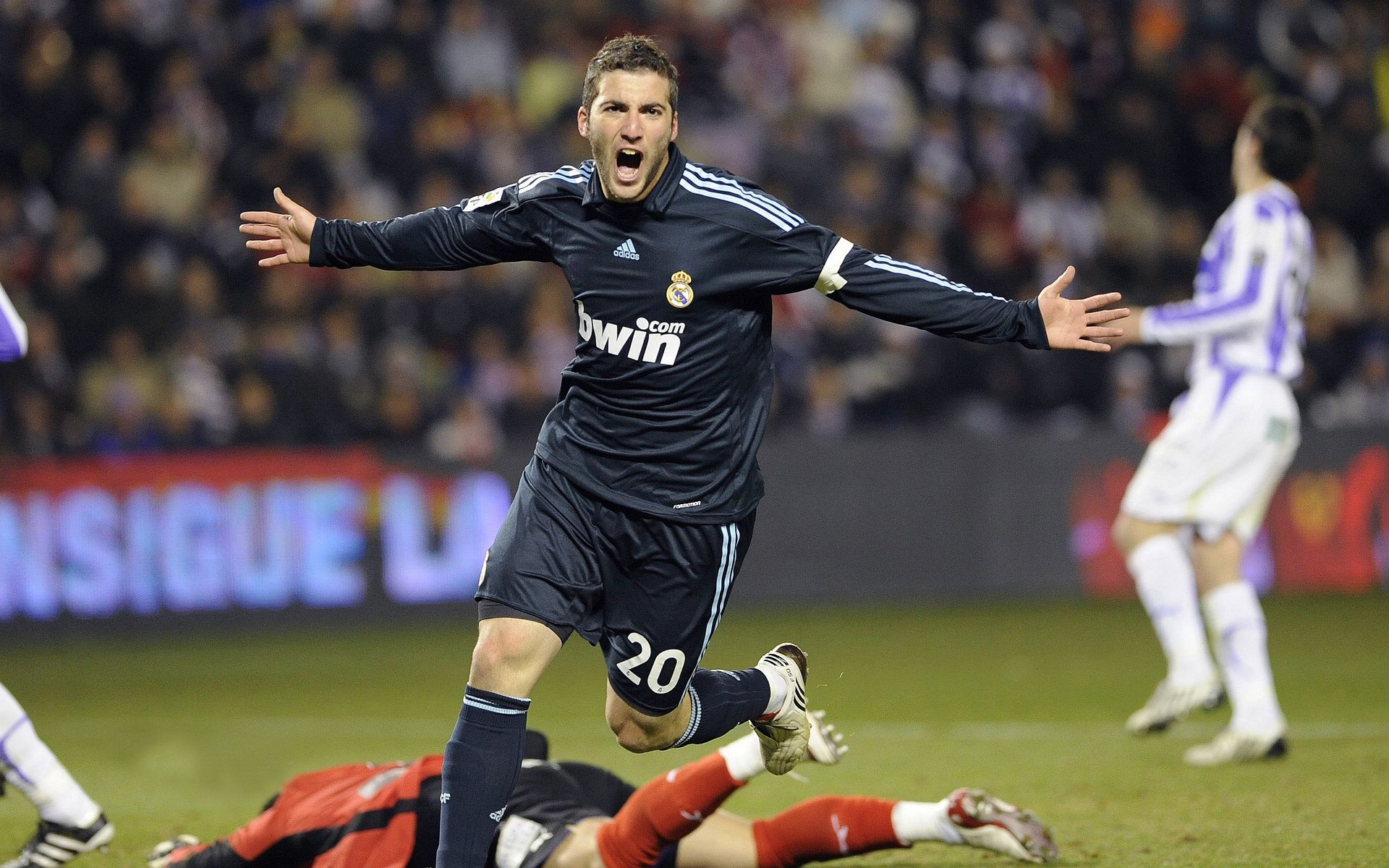 世界杯分组抽签仪式举行 “死亡之组”再度成为热词